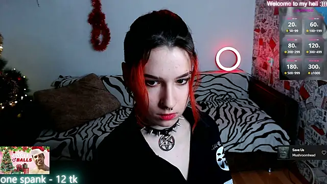 Snapshot of Miya_Wey_ chatting on 01/11/25, 02:36 Miya Wey online show from 01/11/25, 02:36