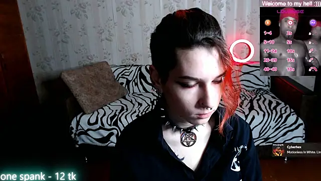 Snapshot of Miya_Wey_ chatting on 01/24/25, 01:03 Miya Wey online show from 01/24/25, 01:03