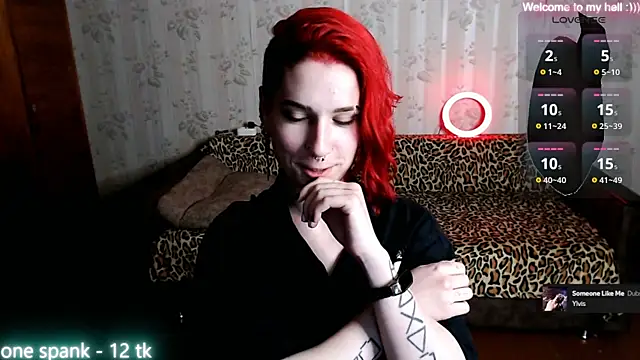 Snapshot of Miya_Wey_ chatting on 03/09/25, 07:37 Miya Wey online show from 03/09/25, 07:37