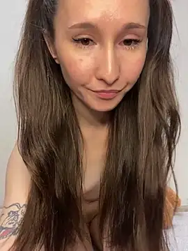 cutte dora online show from 02/26/25, 09:21