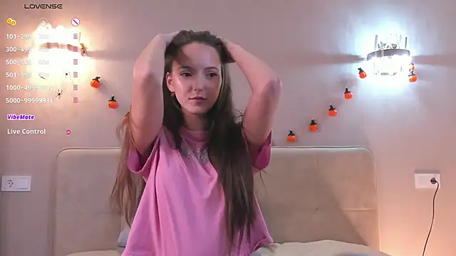 PetraBawden online show from 11/17/25, 09:04