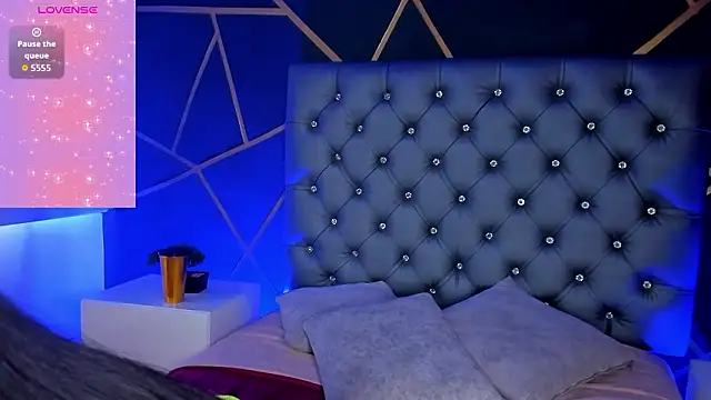 Snapshot of ZoeHarris chatting on 02/03/26, 07:30 ZoeHarris online show from 02/03/26, 07:30