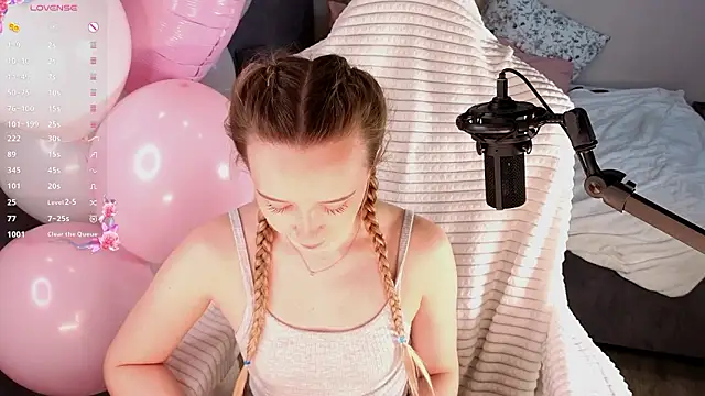 HollisBeckett online show from 03/07/26, 03:14