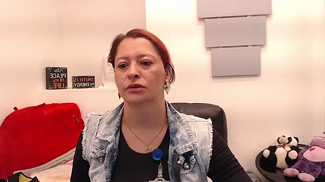 eva twiss online show from 04/14/26, 12:22