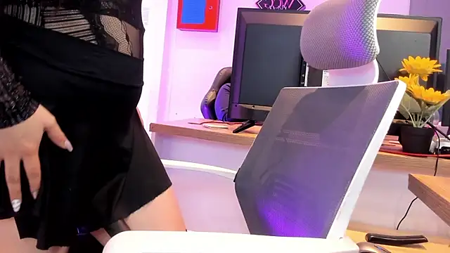 Kimkalifa  online show from 11/08/25, 12:38