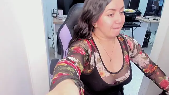 Kimkalifa  online show from 05/11/26, 01:06