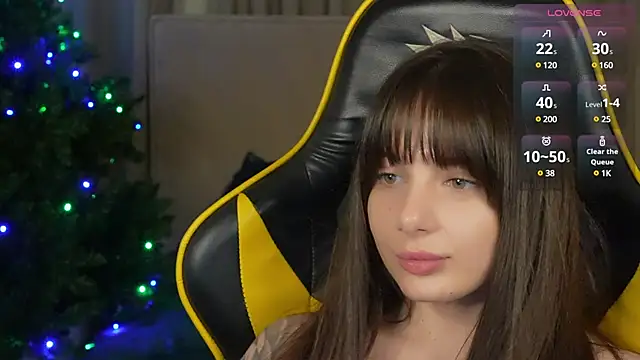 Snapshot of Alisa054 chatting on 12/15/24, 07:21 Alisa054 online show from 12/15/24, 07:21