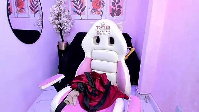 Snapshot of Zafiro_t18 chatting on 01/23/25, 10:33 Zafiro t18 online show from 01/23/25, 10:33