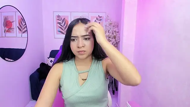 Snapshot of Zafiro_t18 chatting on 02/28/25, 07:14 Zafiro t18 online show from 02/28/25, 07:14