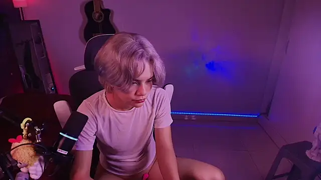 Snapshot of marlena3312 chatting on 11/04/25, 01:32 marlena3312 online show from 11/04/25, 01:32