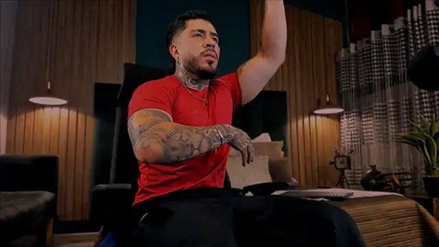 Snapshot of LeoSalvatore_ chatting on 02/06/25, 03:37 LeoSalvatore online show from 02/06/25, 03:37