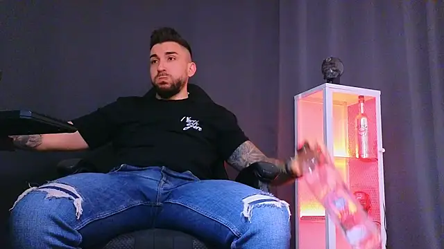 MightyAaron66 online show from 02/22/25, 06:06