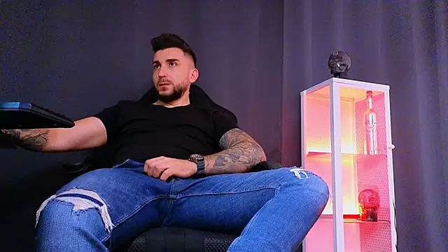 MightyAaron66 online show from 03/12/25, 12:36