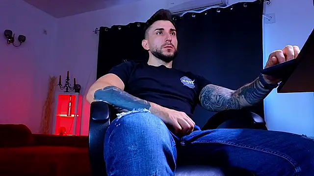 MightyAaron66 online show from 09/16/25, 02:51