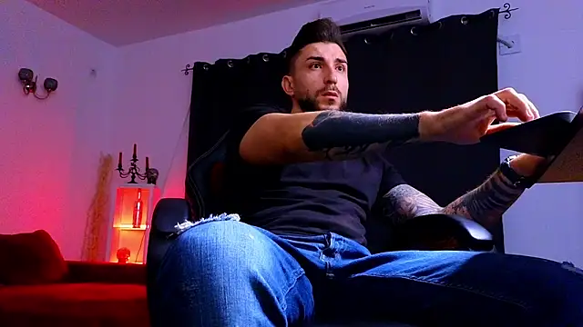 MightyAaron66 online show from 09/18/25, 01:40