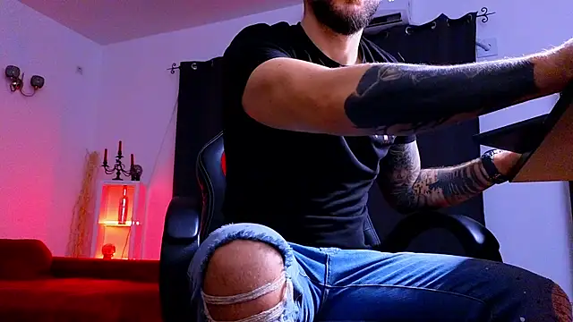 MightyAaron66 online show from 12/03/25, 03:58