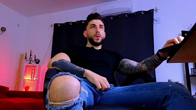 MightyAaron66 online show from 04/21/26, 01:42