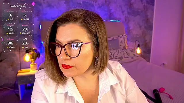 KiraRoxx online show from 03/17/26, 10:02