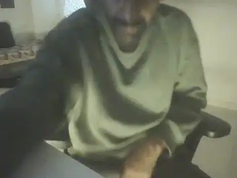 Snapshot of dominanthubby chatting on 12/04/24, 12:14 dominanthubby online show from 12/04/24, 12:14