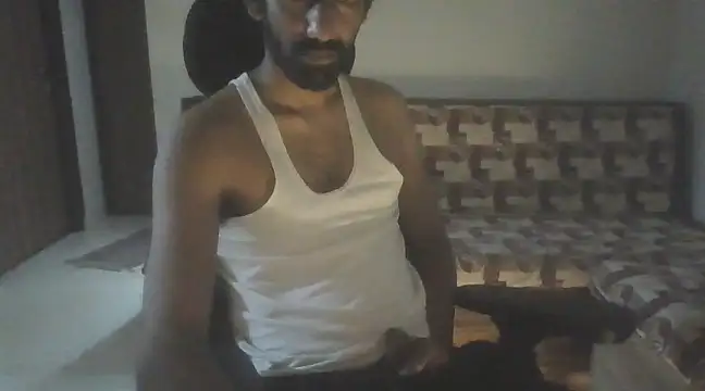 Snapshot of dominanthubby chatting on 02/11/25, 06:55 dominanthubby online show from 02/11/25, 06:55