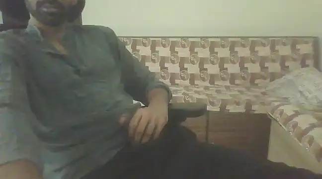 Snapshot of dominanthubby chatting on 03/11/25, 09:34 dominanthubby online show from 03/11/25, 09:34
