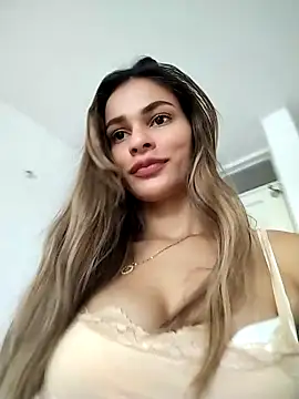 Snapshot of cuteluci_ chatting on 09/28/25, 11:59 cuteluci online show from 09/28/25, 11:59