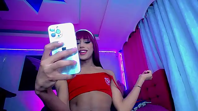 NahomiCamper online show from 01/29/25, 01:37