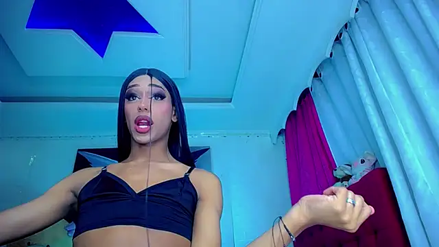 NahomiCamper online show from 02/08/25, 05:18