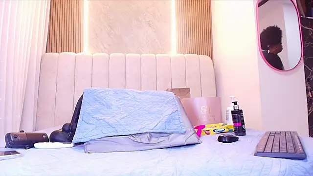 kata hazel online show from 04/21/26, 07:17