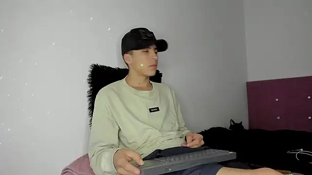 HeellBoy  online show from 03/22/26, 02:59