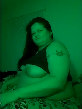 Snapshot of staceysmomfow chatting on 01/02/25, 12:02 staceysmomfow online show from 01/02/25, 12:02