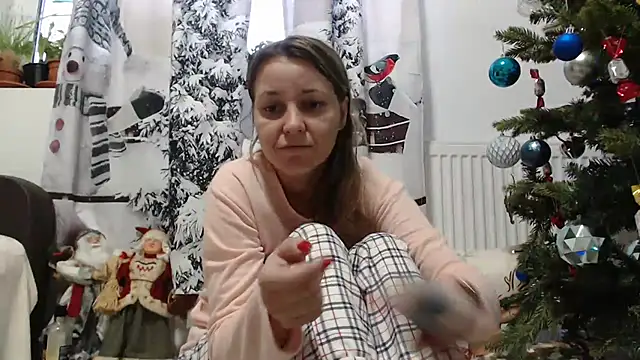 Snapshot of SweetMaddy888 chatting on 12/26/24, 02:16 SweetMaddy888 online show from 12/26/24, 02:16