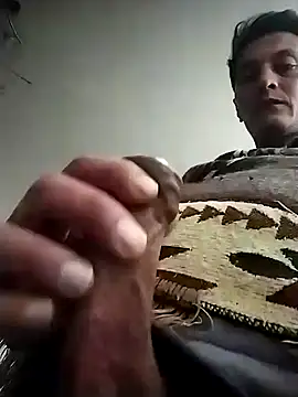 gigolopez1 online show from 10/24/25, 03:14