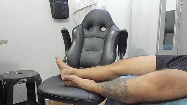 Lyon vach online show from 01/14/25, 10:23