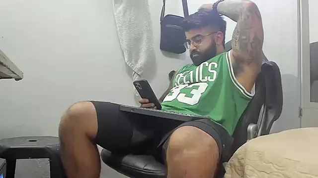 Lyon vach online show from 01/31/25, 01:33