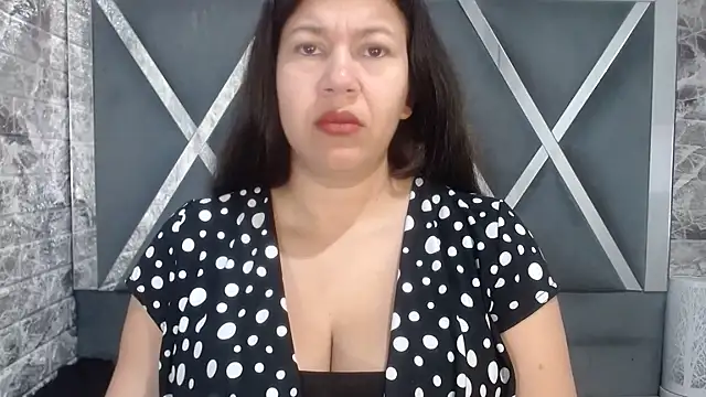 Snapshot of Catherine_tabarezx chatting on 02/01/25, 11:43 Catherine tabarezx online show from 02/01/25, 11:43
