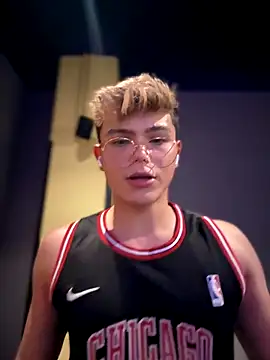 PRINCE STEV online show from 09/10/25, 09:04