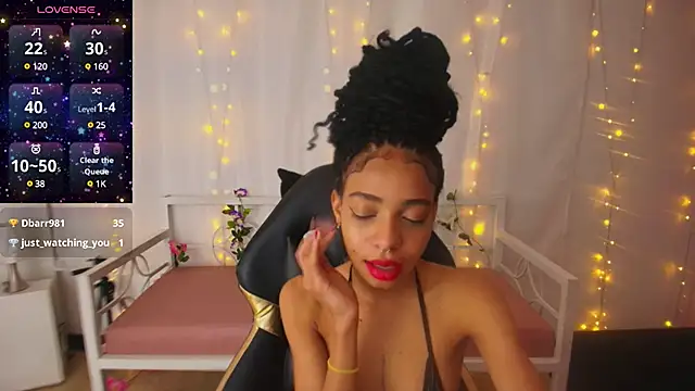 Snapshot of Abigail_Wilson_ chatting on 12/06/24, 11:57 Abigail Wilson online show from 12/06/24, 11:57