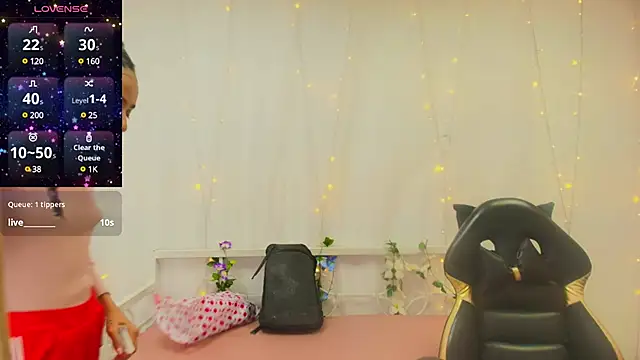 Snapshot of Abigail_Wilson_ chatting on 12/07/24, 03:04 Abigail Wilson online show from 12/07/24, 03:04