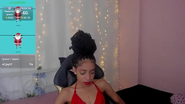 Snapshot of Abigail_Wilson_ chatting on 12/20/24, 11:37 Abigail Wilson online show from 12/20/24, 11:37