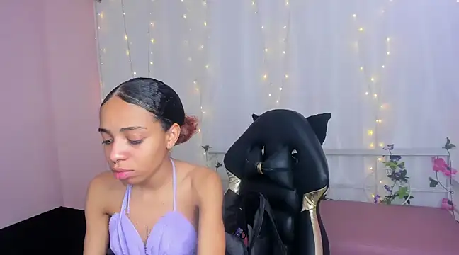 Snapshot of Abigail_Wilson_ chatting on 01/28/25, 07:42 Abigail Wilson online show from 01/28/25, 07:42