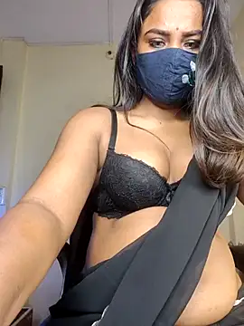 Black-Pearll online show from 02/11/26, 04:39