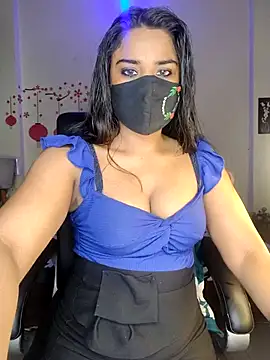 Black-Pearll online show from 04/22/26, 08:17