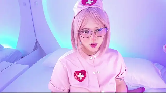 NanaOsaky online show from 01/19/26, 12:20