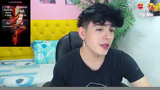 nolan twink1 online show from 02/18/25, 05:42