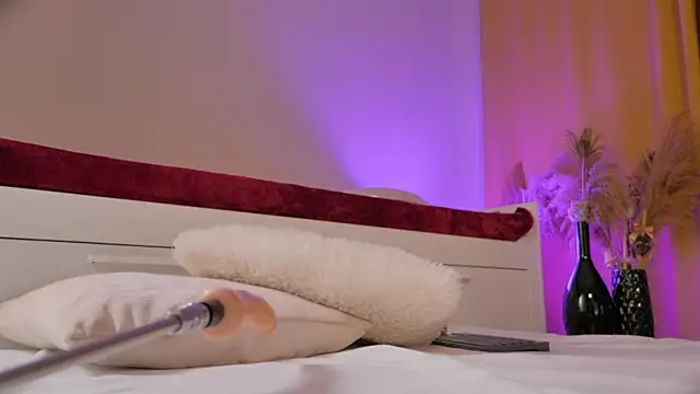 Snapshot of squirt_mallorie chatting on 02/22/26, 01:40 squirt mallorie online show from 02/22/26, 01:40