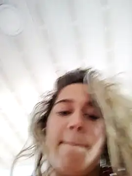 LaurenWelly  online show from 02/16/25, 08:33