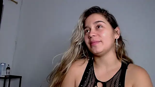 LaurenWelly  online show from 03/02/25, 03:02