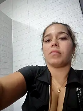 LaurenWelly  online show from 11/05/25, 09:15