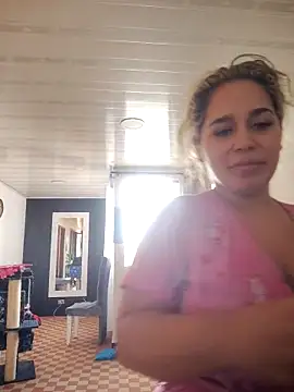 LaurenWelly  online show from 11/07/25, 09:15